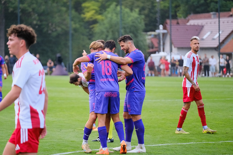 MOL Cup (2. kolo): Konec obhájce po penaltách. Sedmigólový Škrkoň, utrápený postup Klokanů