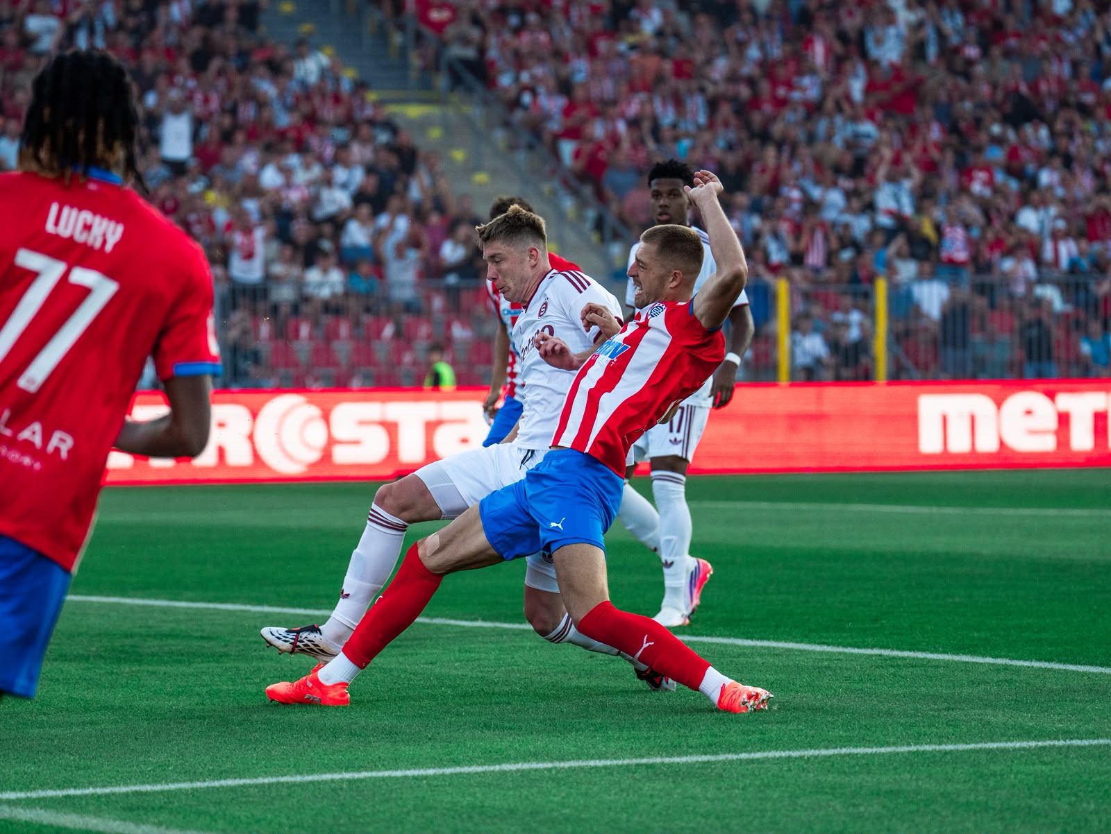 Návrat jako z říše snů. Zbrojovka při ligové premiéře porazila Spartu 3:1