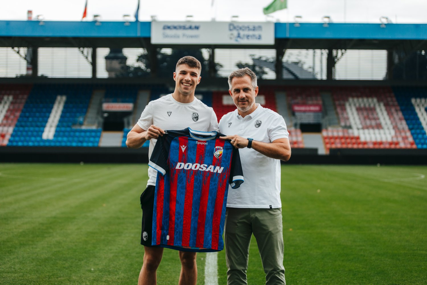 Plzeň získala Adama Gabriela. Obránce přichází z Midtjyllandu a podepsal na tři roky